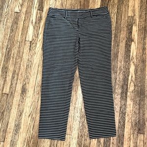 LOFT Marisa “The Riviera Pant” in Dark Navy & White Pinstripe in SZ 2.